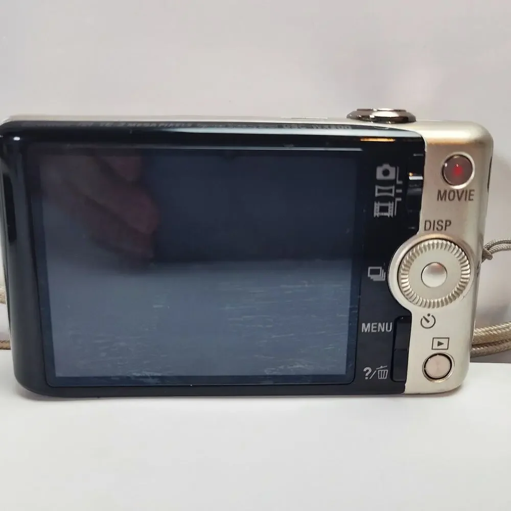 Sony Cyber-shot DSC-WX200 18.2MP 10x Zoom WiFi Gold Tested